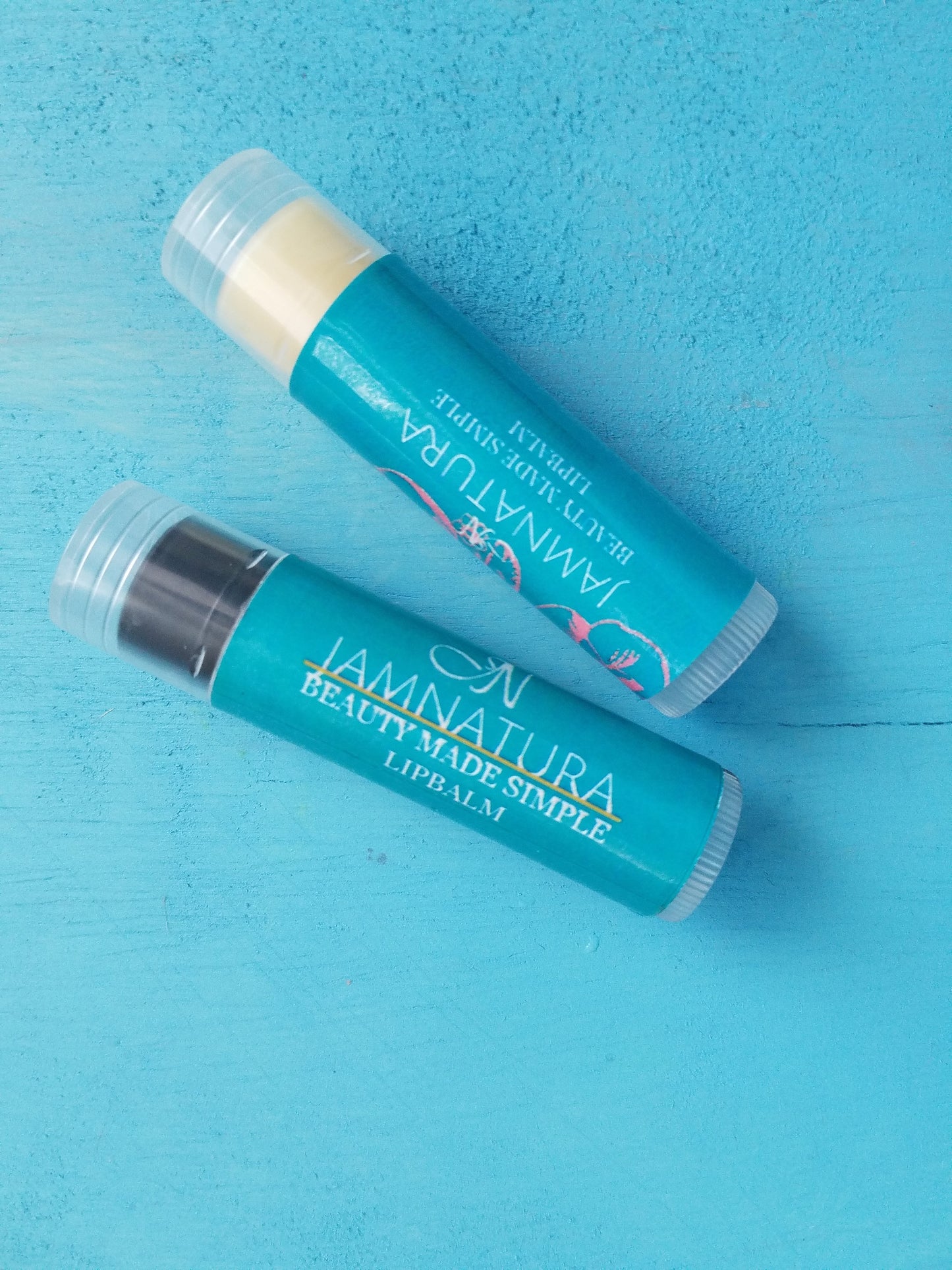 VANILLA BEAN AND ROSEHIP LIPBALM